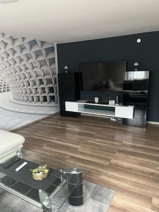 Ferienwohnung Outletcity Metzingen Metzingen  Bagian luar foto