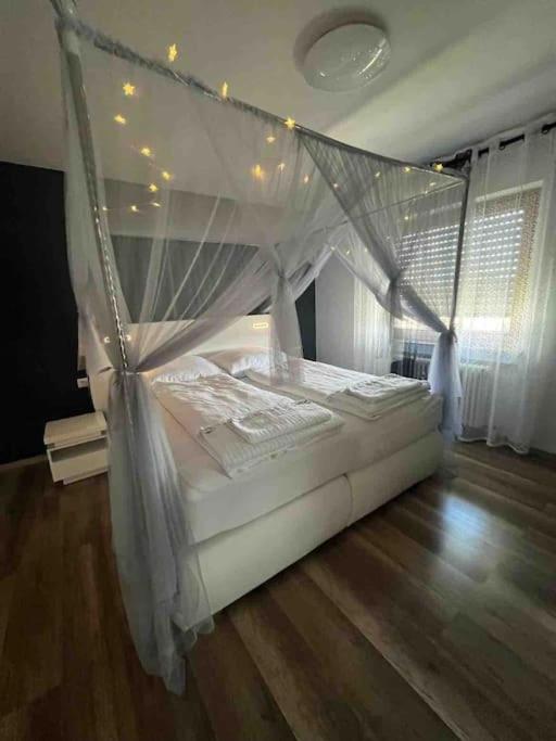 Ferienwohnung Outletcity Metzingen Metzingen  Bagian luar foto